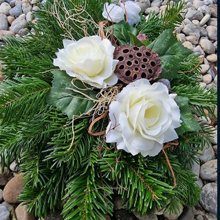 Dušičky - ikebana - čerstvá jedlička - 901