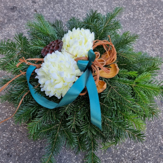 Dušičky - ikebana - čerstvá jedlička - 906